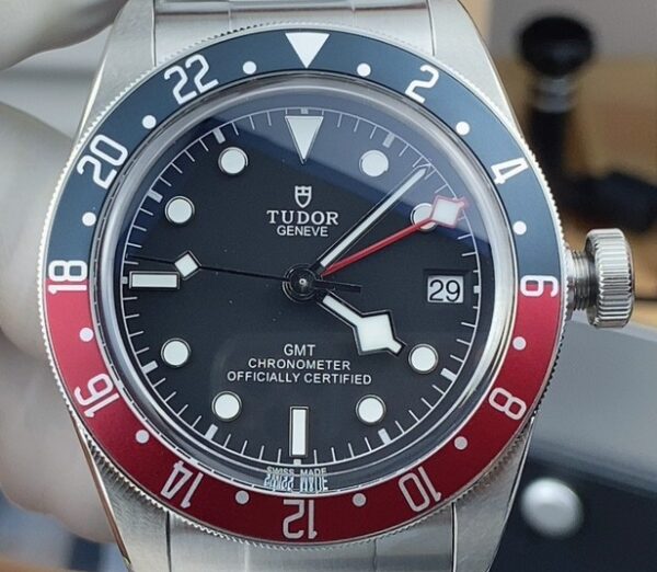 ZF Factory Replica Tudor Watch Heritage Black Bay M79830RB-0001: A GMT Masterpiece