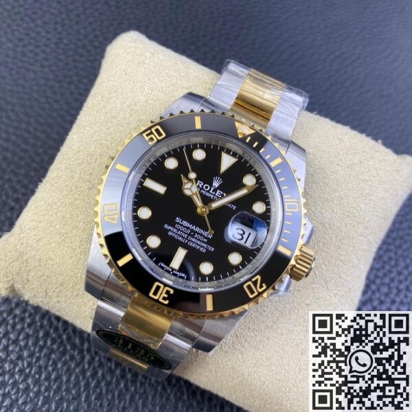 Clean Submariner Watch - Rolex 116613LN-0001