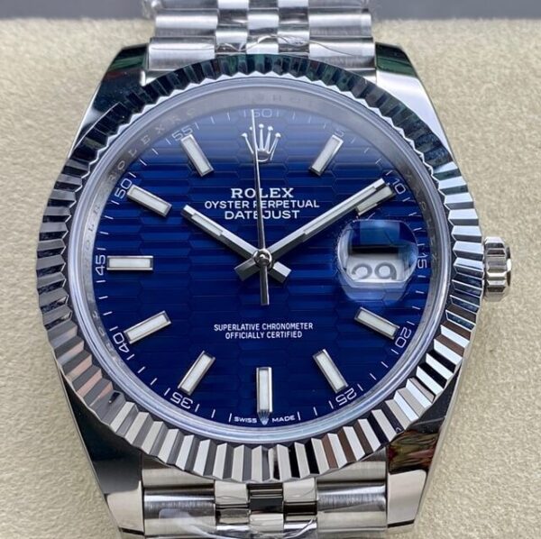 Replica Rolex VS Real