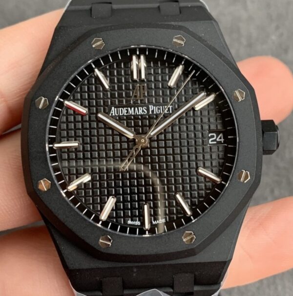 Replica Audemars Piguet Royal Oak ZF Factory 15500 Black Dial