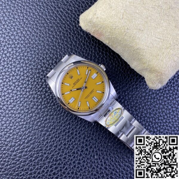 Clean Oyster Perpetual Watches - Rolex M124300-0004