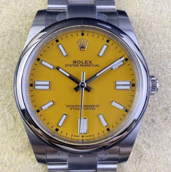 Clean Oyster Perpetual Watches - Rolex M124300-0004