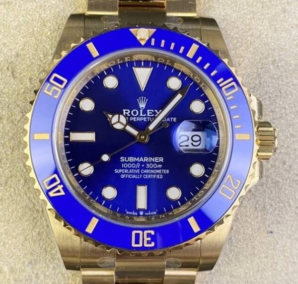 Clean Rolex Submariner Replica M126618LB-0002