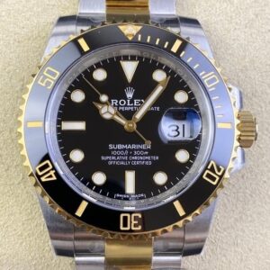 Clean Submariner Watch - Rolex 116613LN-0001