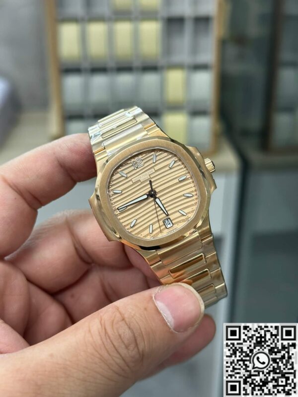 Replicas Patek Philippe Nautilus 7118/1R-010 Honey Gold Gloss