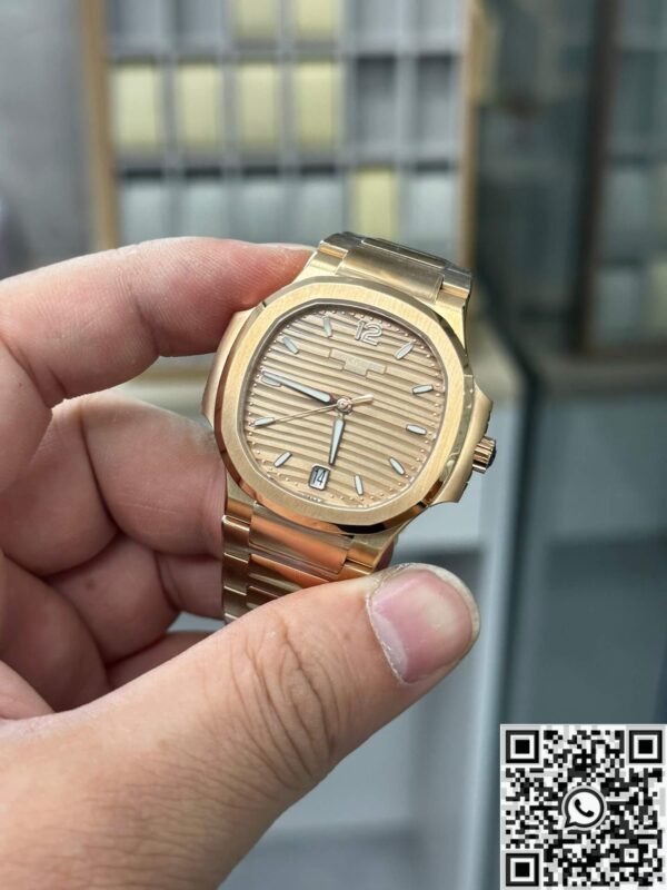 Replicas Patek Philippe Nautilus 7118/1R-010 Honey Gold Gloss