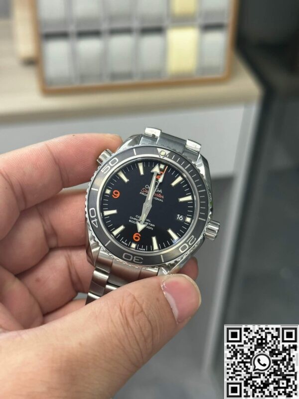 Omega Replica VS Real Seamaster 232.30.42.21.01.003 Black