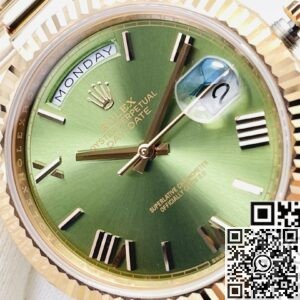 EW Factory Replica Watches Rolex Day Date M228235-0025