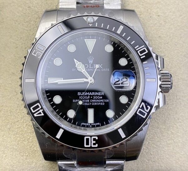 Replicas Rolex Submariner - EW Factory Black Dial Size 40mm