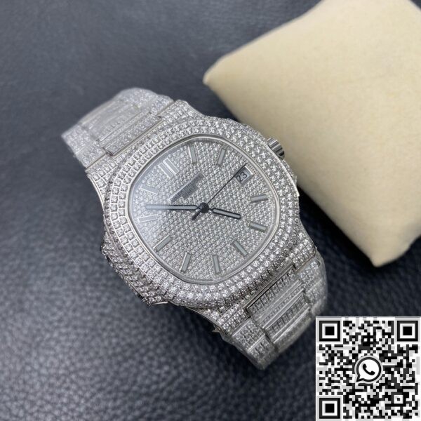 imitates Patek Philippe Nautilus - 5711 Full Diamond Watch