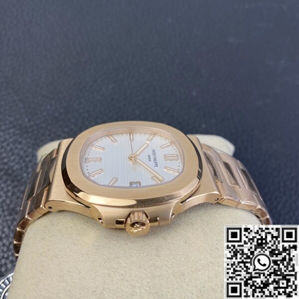 1:1 Replica Patek Philippe - Nautilus 5711R White Dial Rose Gold