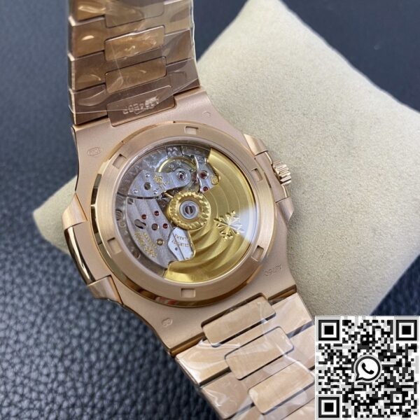 1:1 Replica Patek Philippe - Nautilus 5711R White Dial Rose Gold