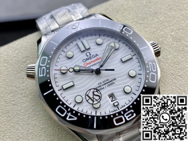 Fake Omegas Seamaster - VS Factory Diver 300M