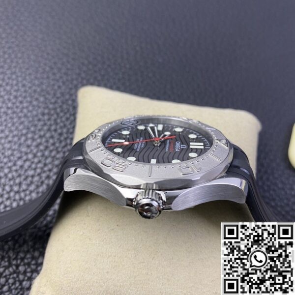 VS Omega Replica Seamaster Black Rubber Strap