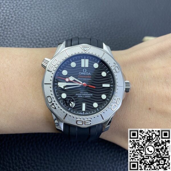 VS Omega Replica Seamaster Black Rubber Strap