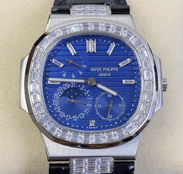 Fake Patek Philippe Nautilus GR Factory 5724 Diamond Bezel