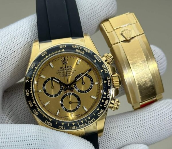 Clean Factory's New Rubber Strap Gold Rolex Daytona Replica Watch M126518-0010